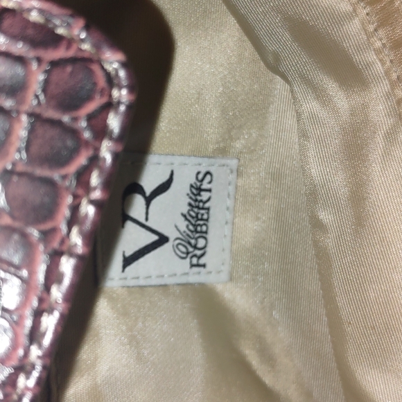 Victoria Roberts Floral Pattern bag, - Picture 11 of 12